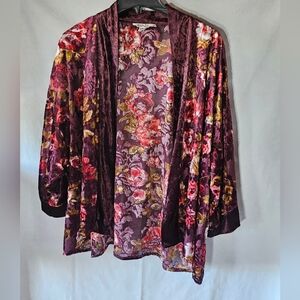 Krazy Kat  L/XL Burgundy velvet floral robe with black lining